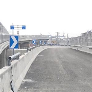 新建商合杭铁路芜湖长江三桥标志标线工程